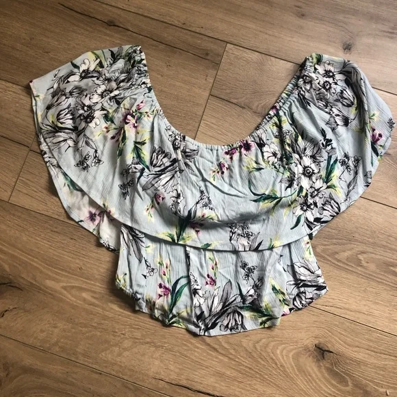 BAND OF GYPSIES Arica Off The Shoulder Crop Top Size Large - Never Worn - Picture 4 of 10